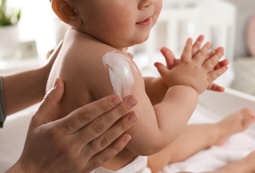 baby body moisturiser