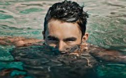 How Men Should Cleanse Skin After Swimming