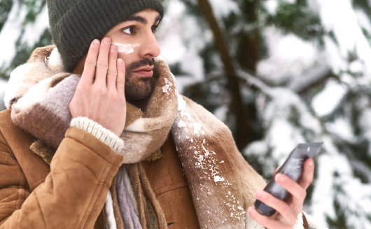 Men’s Cleansing Routine for Winter Skin
