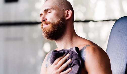 Men’s Guide to Removing Sweat and Oil Buildup