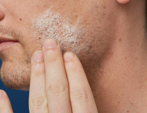 How to Cleanse Men’s Skin While Avoiding Irritation