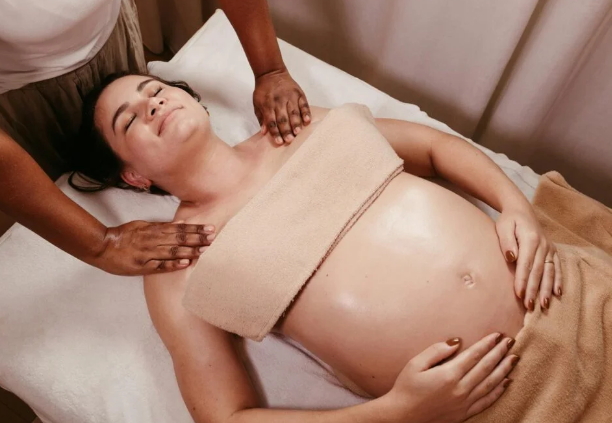 Relaxing Body Care During Pregnancy